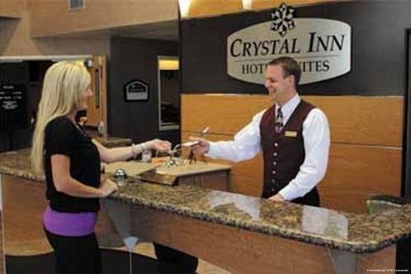 CRYSTAL INN HOTEL AND SUITES LOGAN (Hyrum)